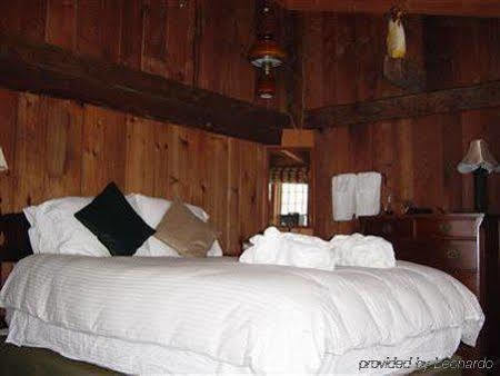 The Sunny Grange Bed & Breakfast Campton Bilik gambar